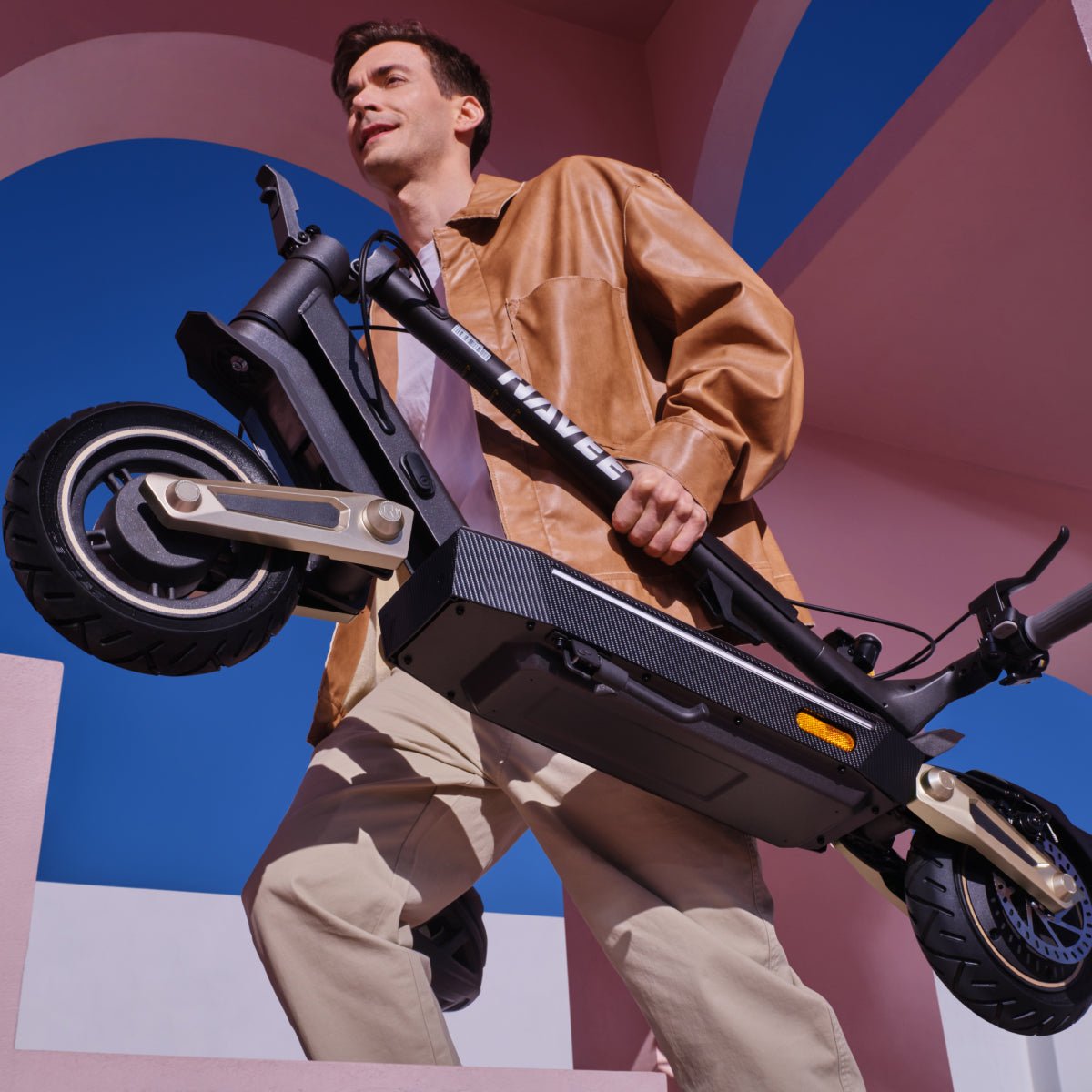 NAVEE ST3 Pro | Ultra-Comfort City Electric Scooter - view 6