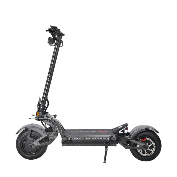 Teverun Fighter Supreme 7260R electric scooter studio view in black and carbon fibre