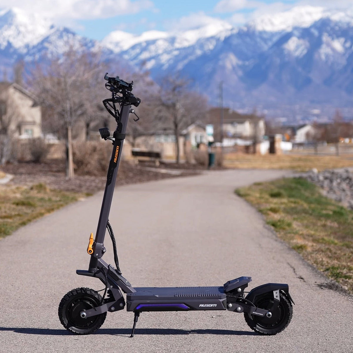 Ausom Gosoul 2 Pro Dual Motor E-Scooter - view 2