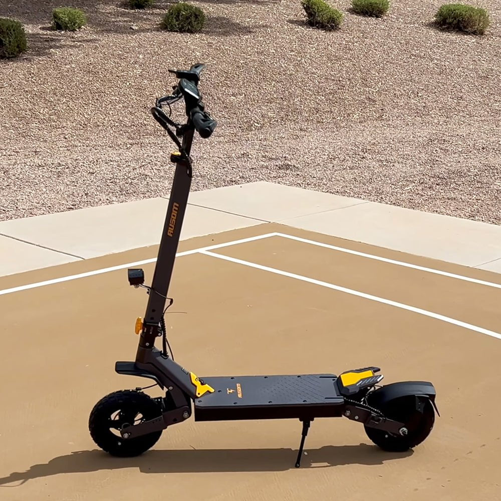 Ausom L1 Electric Scooter - view 2