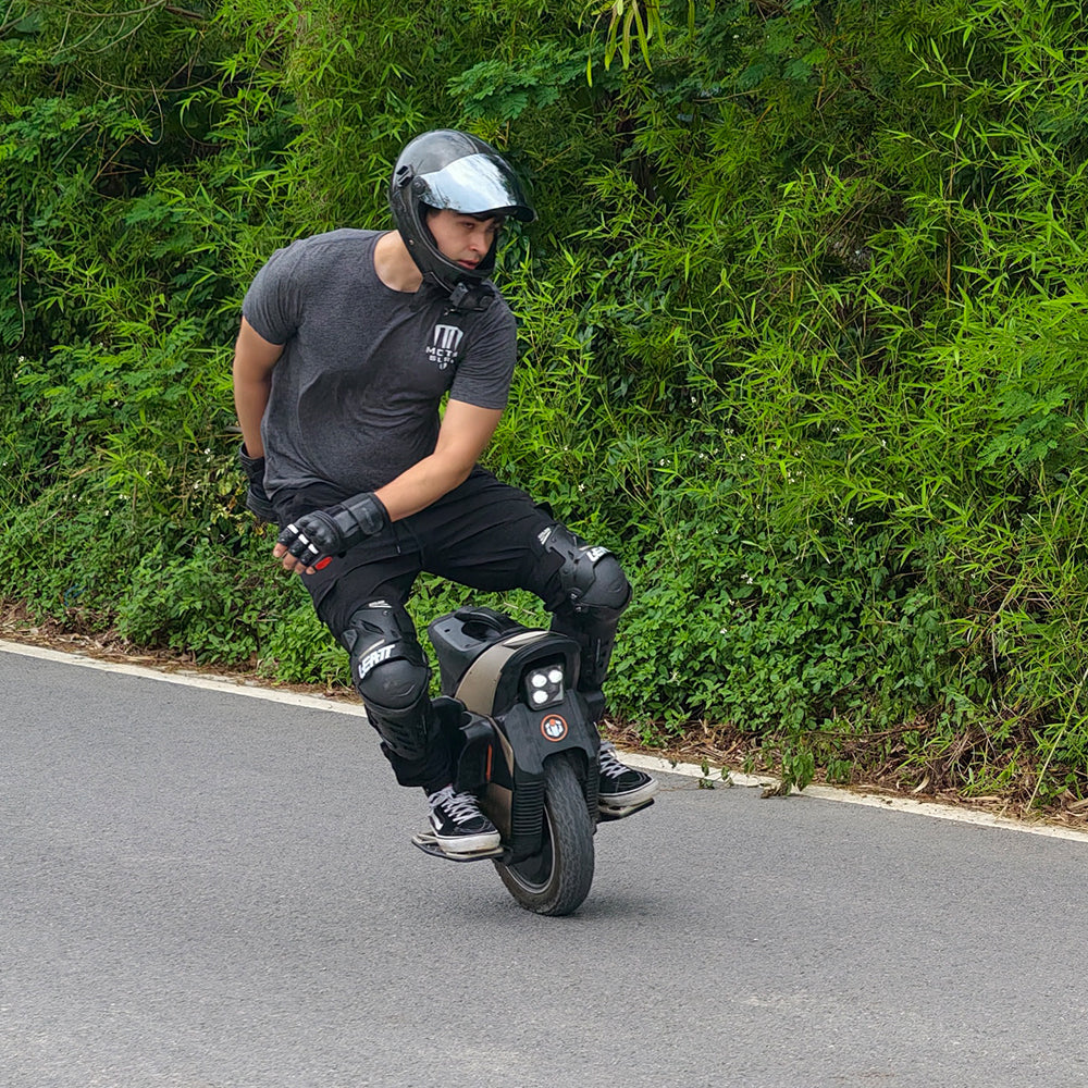 INMOTION V12S Electric Unicycle, photo 15