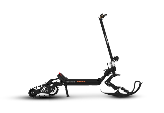 Riding’times G63 Convertible electric scooter fitted with the ski kit, studio side view
