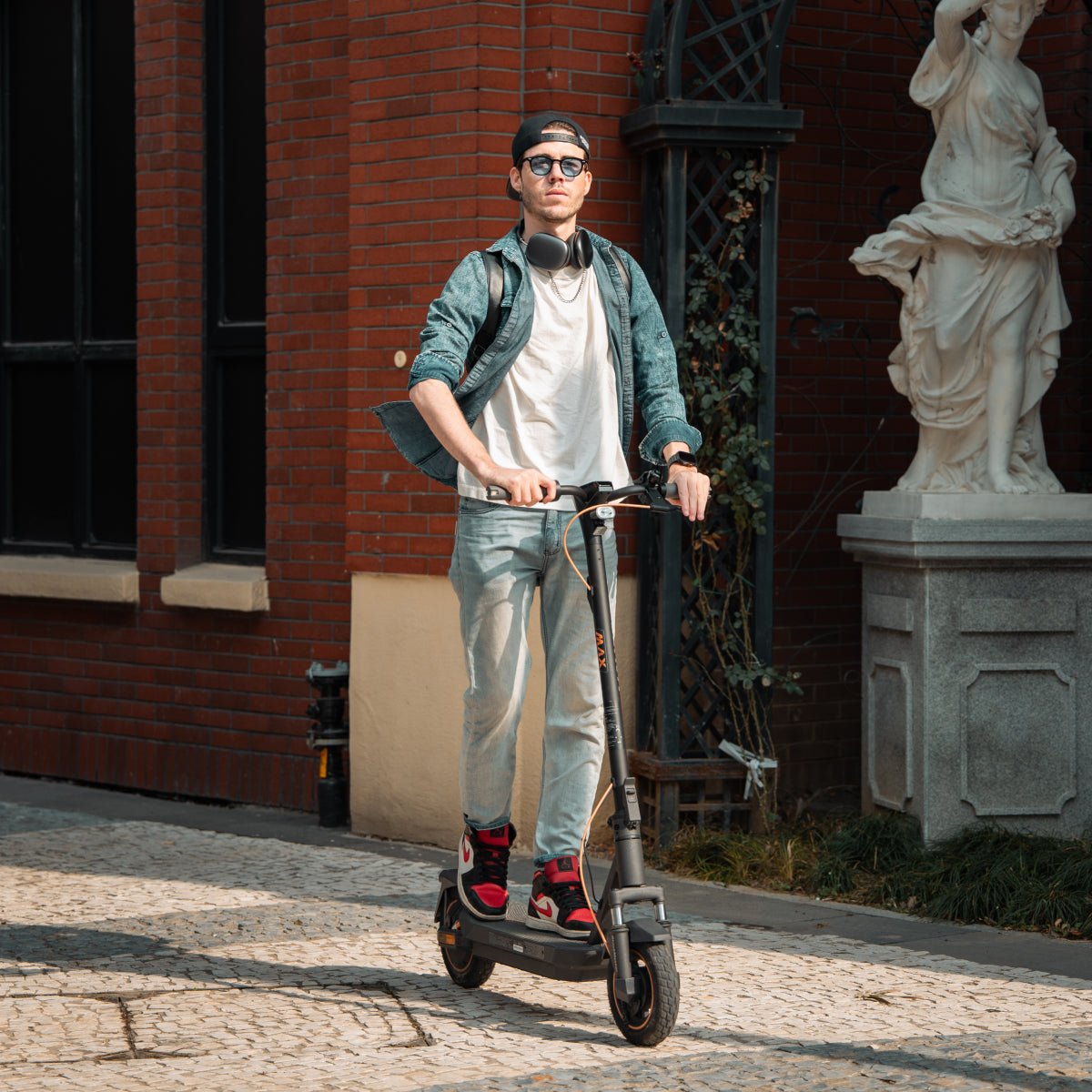 NAVEE GT3 Pro | High-Torque Commuter Scooter - view 10