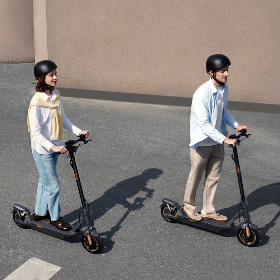 NAVEE GT5 Max | Smart Commuter Scooter with TCS - view 8