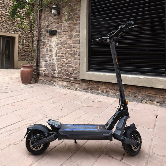 Ausom L2 Max Dual Motor E-Scooter - view 2